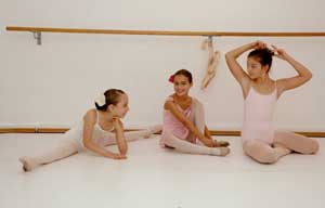 Drei Tnzerinnen