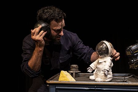 Armstrong (c) Daniel Kunzfeld