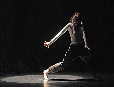 Between notes (c)lil'luke dance