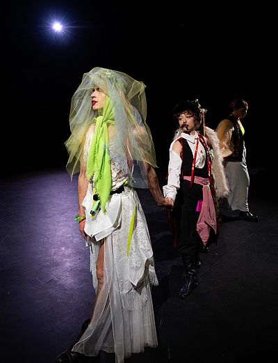 Emigrant songs (c) Julian Sorter